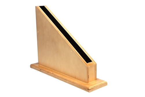 Does this have the velvet material inside?